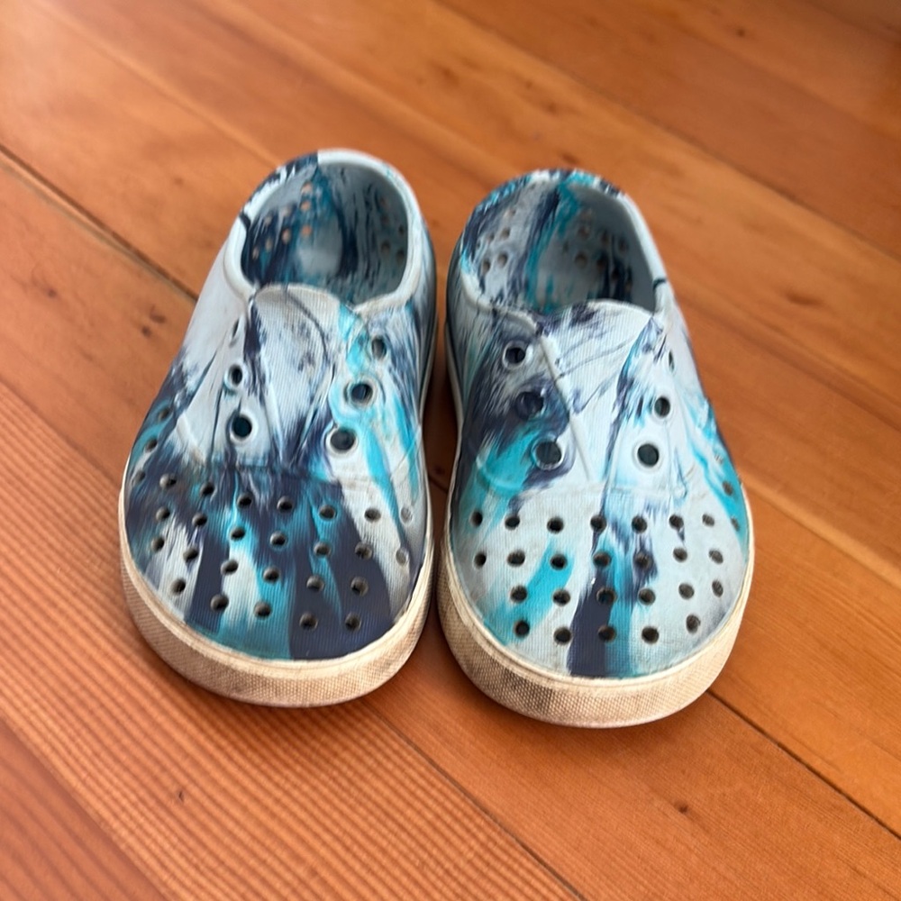 Native Blue and White Water Shoes Lightweight Slip-On